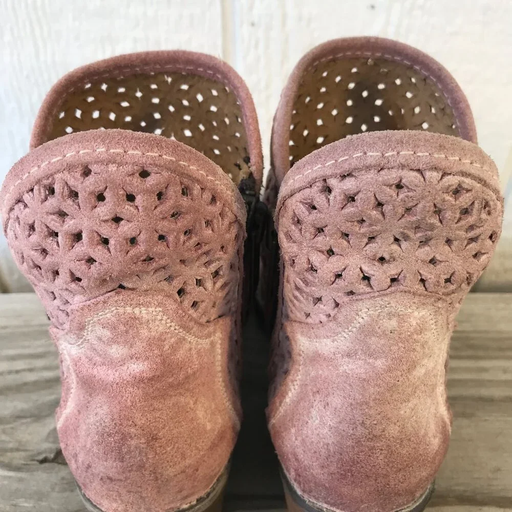 Circle G by Corral Shortie Cutout Womens Chalky Pink Ankle Boots 7.5 M Q5062